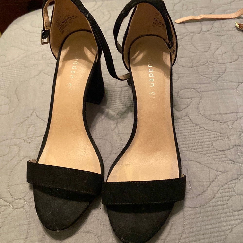 Ladies Madden Girl black heels size 7.5